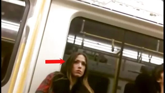 Маш сайн :  Эвэр slut авдаг pounded гарч том хар мангас тахиа Видео клип 