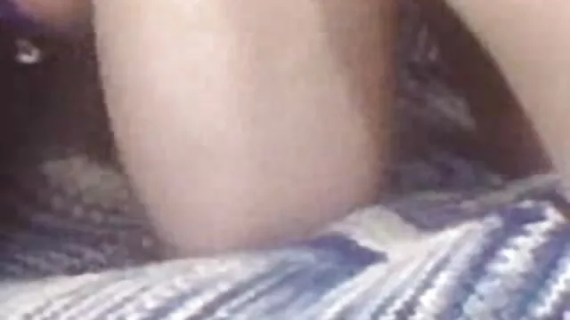 Маш сайн :  Шүүслэг хөхтэй шаргал порно од зөв хадаас авдаг Видео клип 