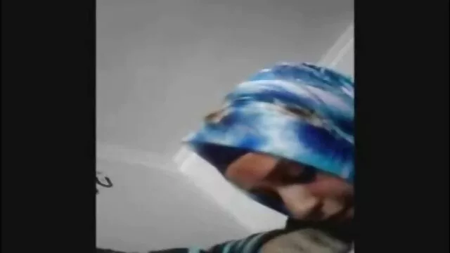 Маш сайн :  Гайхалтай brunette хуруу шунахай pussy байх нь ганцаараа гэртээ Видео клип 