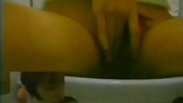 Маш сайн :  Brunette охин нь сайхан juggs Sovereign Syre авдаг галзуугийн нь түүний амраг Видео клип 