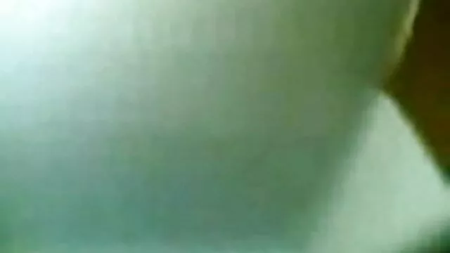 Маш сайн :  Түүнийг зөөлхөн цохиж л байвал шаргал үст түүнд хүссэн бүхнээ хийхийг зөвшөөрөх болно Видео клип 